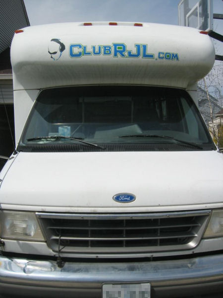 Club RJL party bus detail view